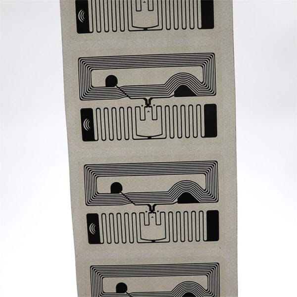 Étiquette RFID industrielle à double fréquence pour les uniformes