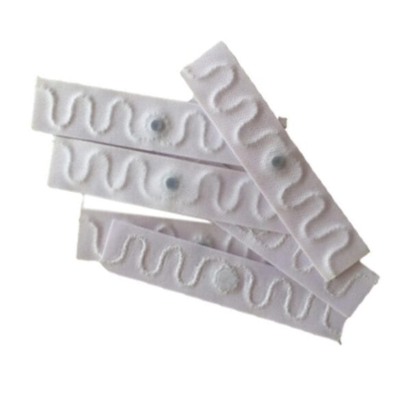 Etiquette de blanchisserie RFID en textile souple pour l'identification des vêtements