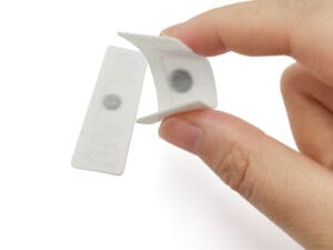 Etiquettes UHF RFID pour le linge textile