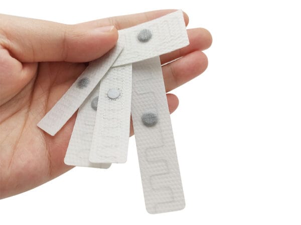 Etiquettes UHF RFID pour le linge textile